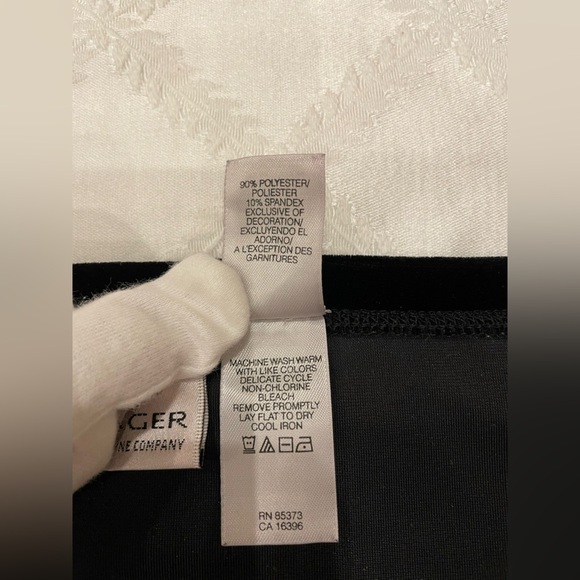 Elegant Black Velvet Looking Skirt Villager-Liz Claiborne - Picture 8 of 8